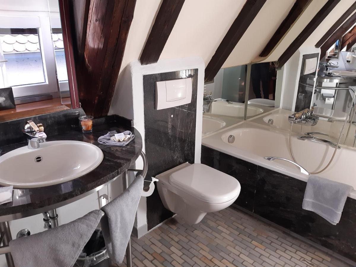 Отель Schiefes Haus Ульм Экстерьер фото