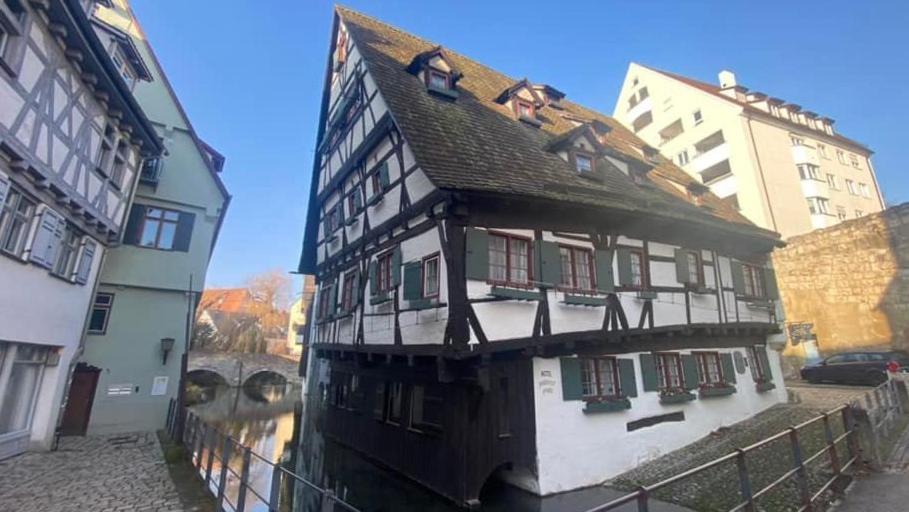 Отель Schiefes Haus Ульм Экстерьер фото