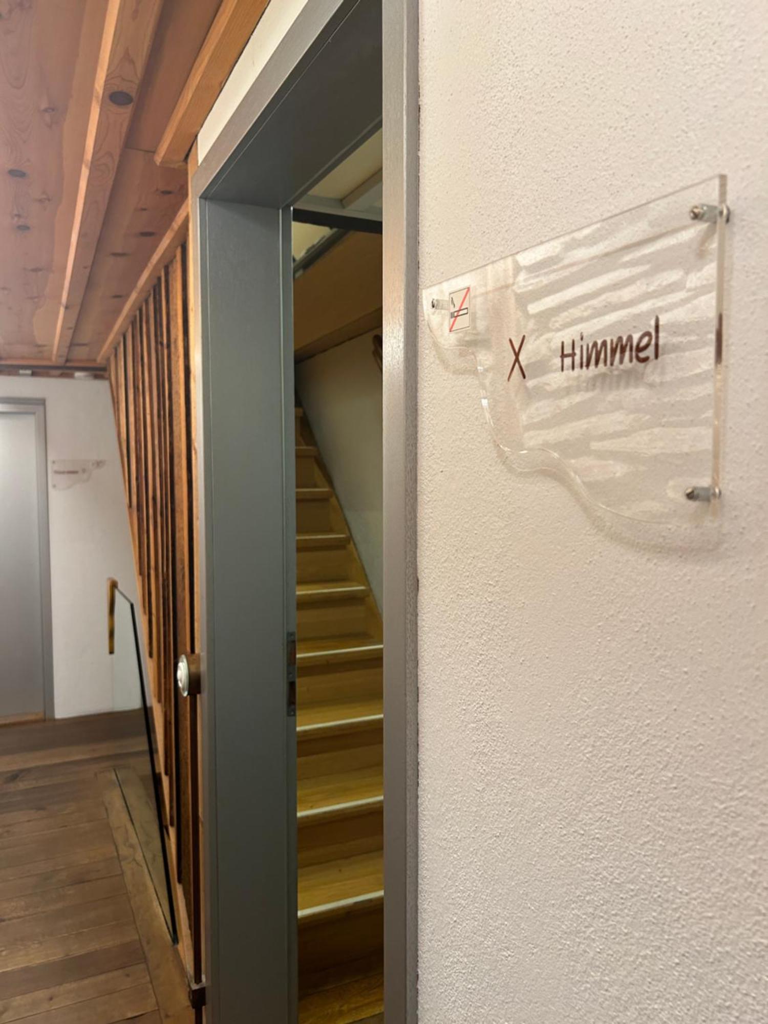 Отель Schiefes Haus Ульм Экстерьер фото